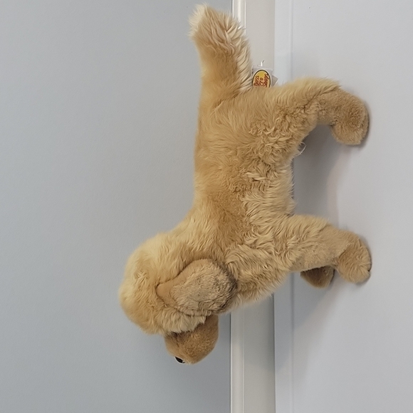 BASS PRO SHOPS Golden Retriever Plush Dog Toy - Picture 1 of 6